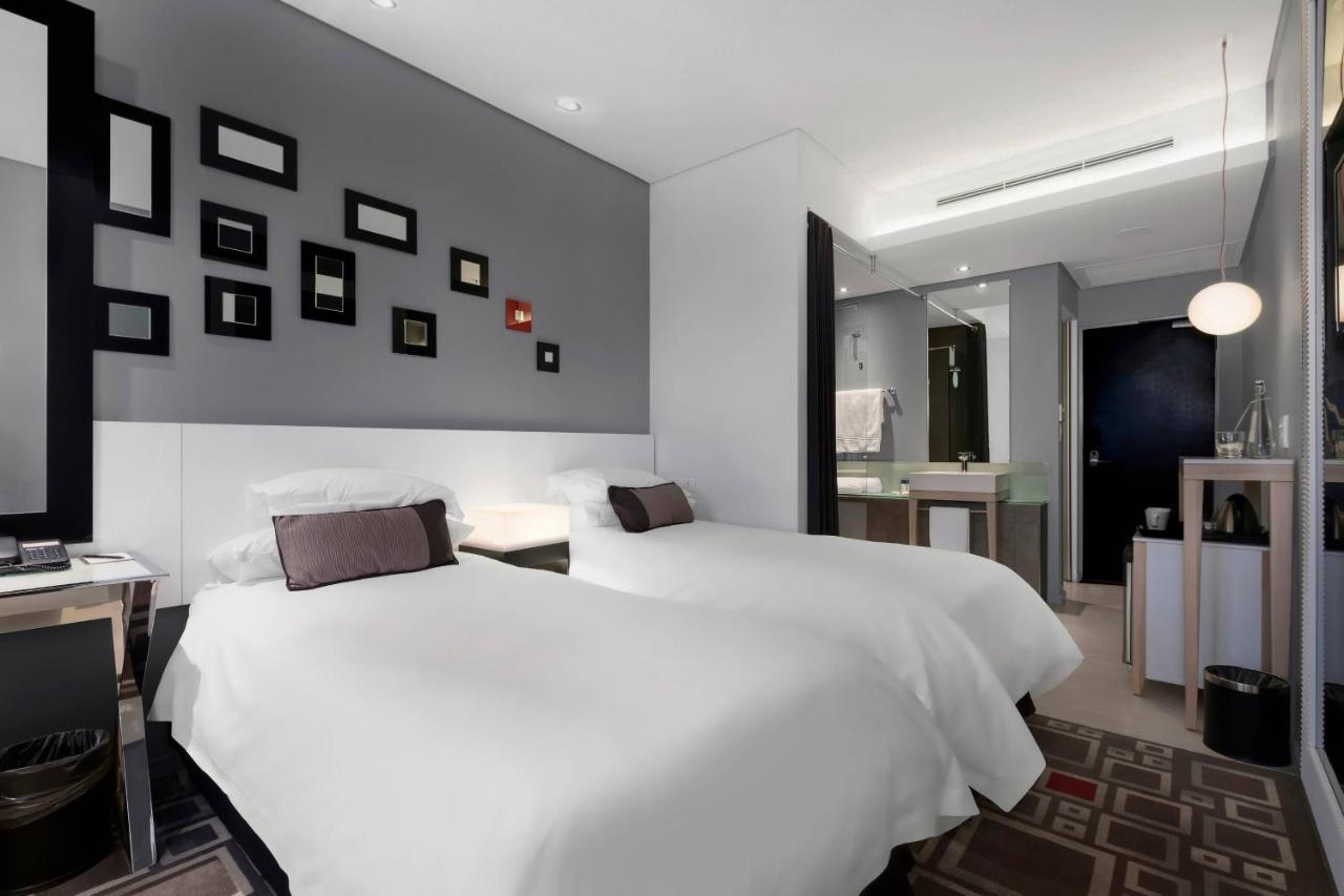 Protea Hotel Fire & Ice! By Marriott Pretoria Menlyn Exterior photo