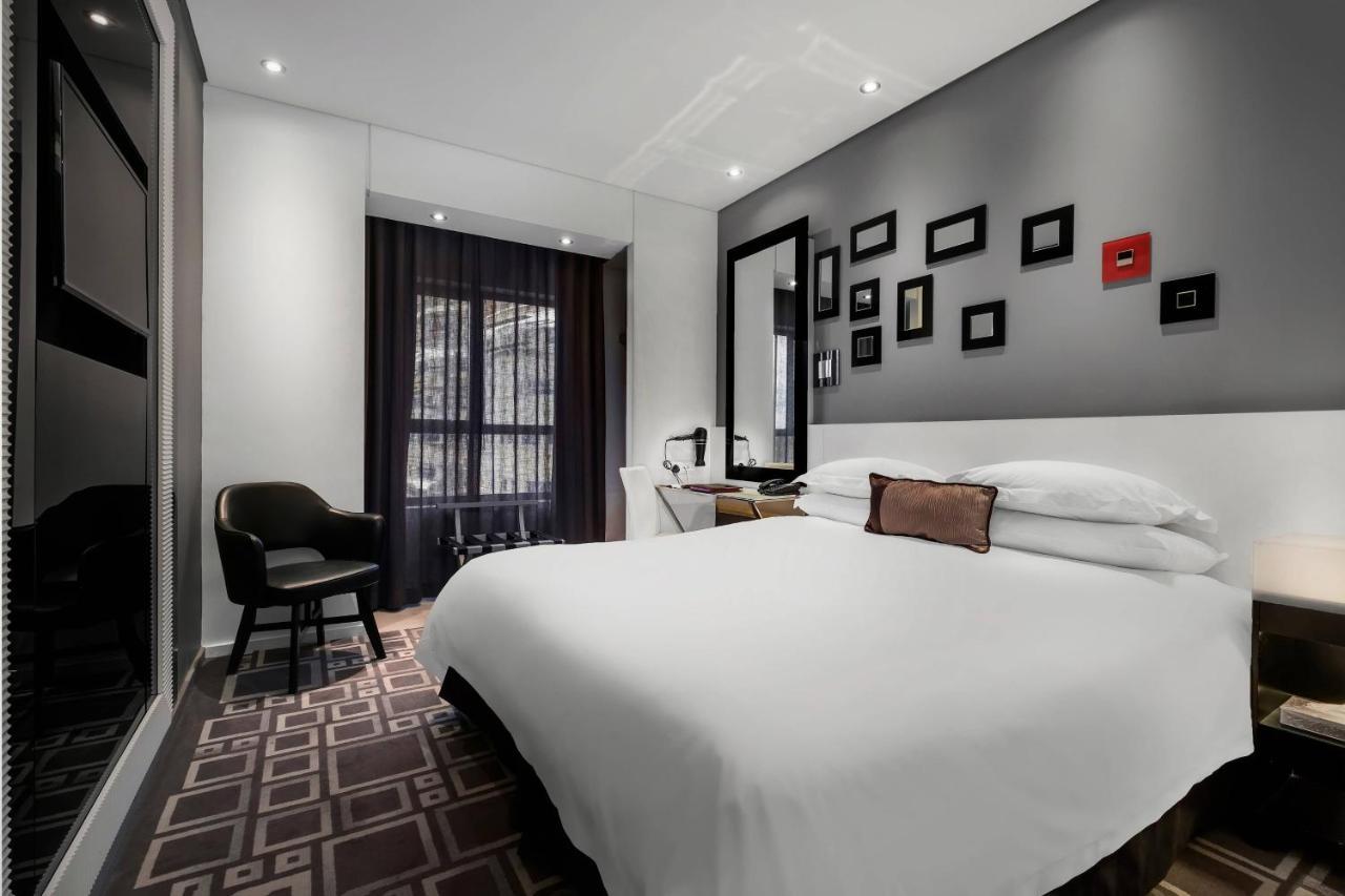 Protea Hotel Fire & Ice! By Marriott Pretoria Menlyn Exterior photo
